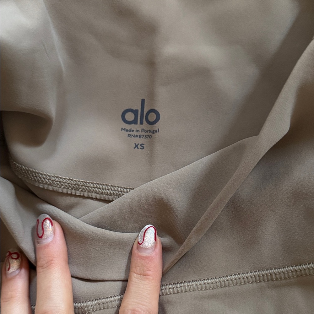 ALO Yoga Taupe Leggings - Picture 2 of 3